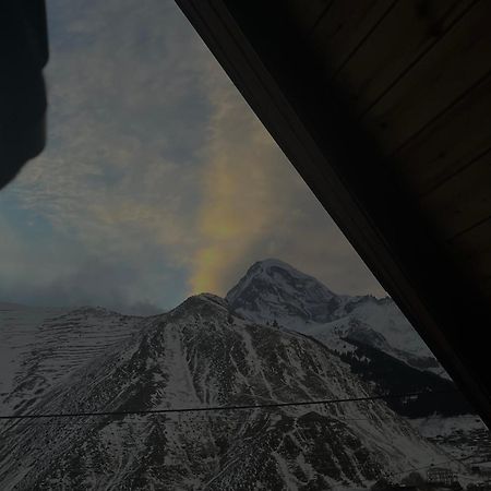 Edelweiss Cottage Kazbegi מראה חיצוני תמונה
