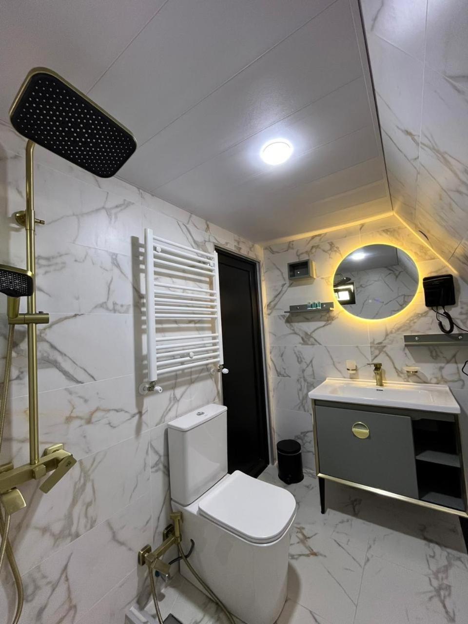 Edelweiss Cottage Kazbegi מראה חיצוני תמונה